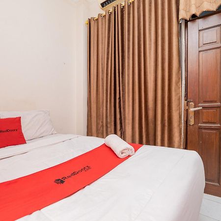 เรดดอร์ซ พลัส แอต กูนังซารี สุราบายา Hotel Kedurus ภายนอก รูปภาพ